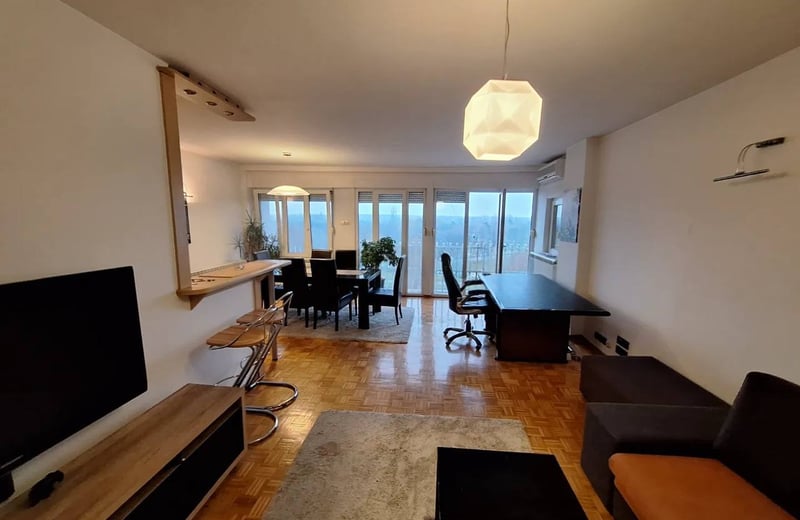 Аренда просторной 3-комнатной квартиры, 94 м², Новый Белград, Сербия